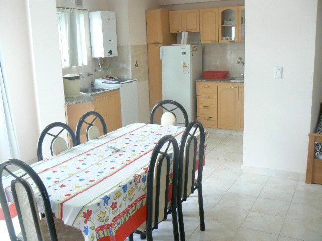 Departamentos Santa Monica Apartment Puerto Madryn Phòng bức ảnh
